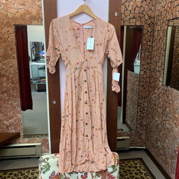 Faithfull the Brand Peach Floral Midi Dress - Picture 7 of 8